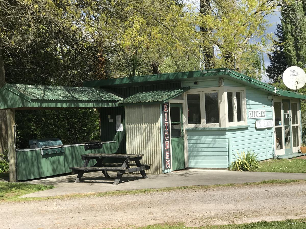 Golden Springs Motel, Holiday Park Rotorua Exterior foto